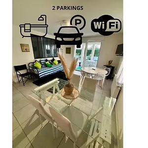  Appartement 3 Chambres, Metro Tram A 50 M, Double Parking Prive !